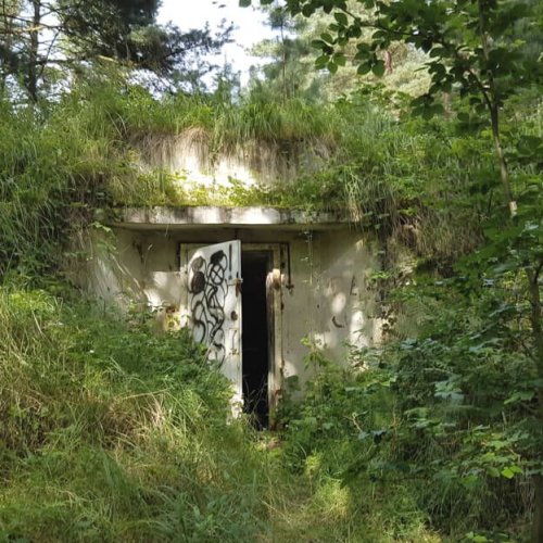 001-fuehrungsbunker-seekabel-bunker-ahlbeck-zugang